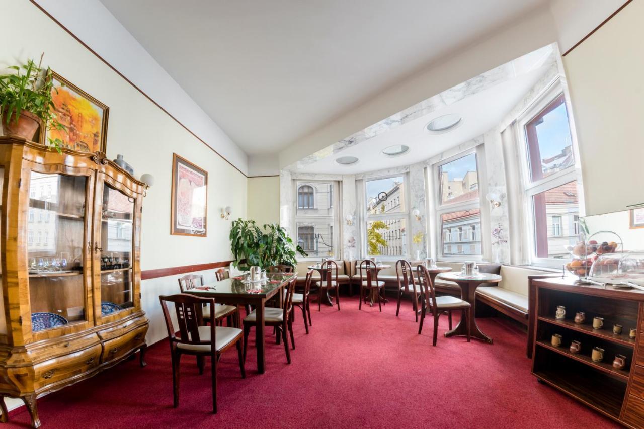 Hotel-Pension Dormium Wina Bagian luar foto
